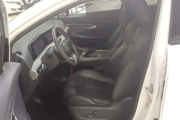 Used Changan UNI-T 2020 1.5T Prestige Version
