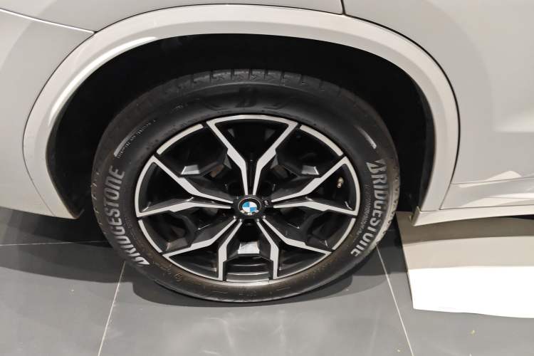 Used BMW X3 2022 Restyled xDrive25i M Sport Package Exterior 5