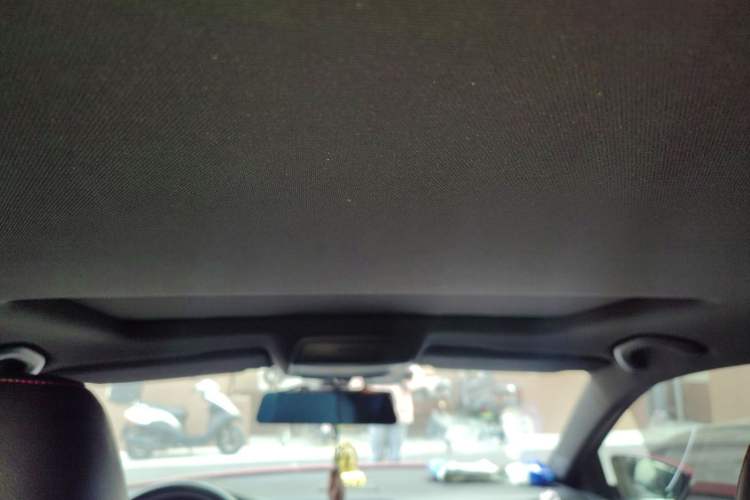 Used Volkswagen Sagitar 2013 2.0 TSI GLI Headliner