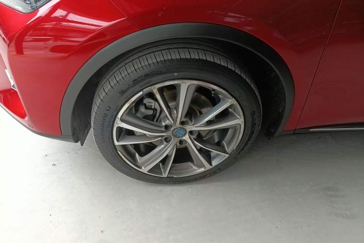 Used BYD Tang New Energy 2020 DM 2.0T Dual-Engine All-Wheel Drive Prestige 7-Seater China VI Standard Left Front Wheel Hub