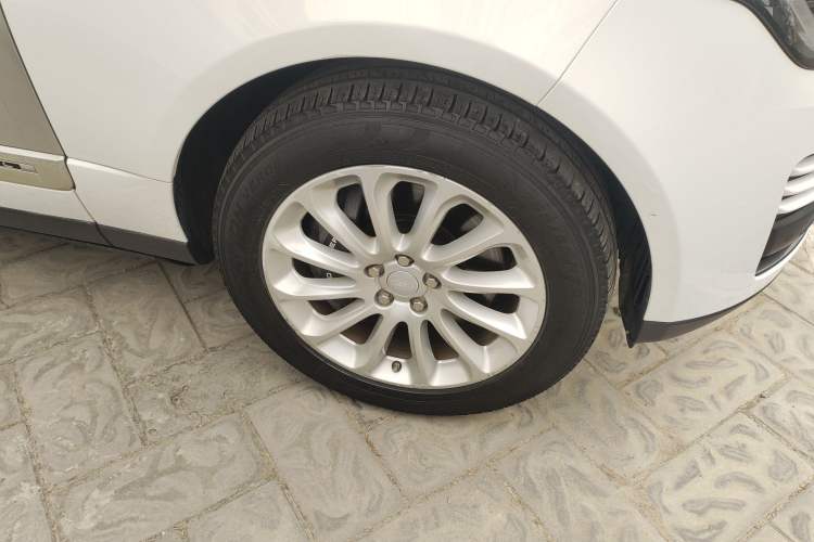 Used Land Rover Range  Right Front Wheel Hub