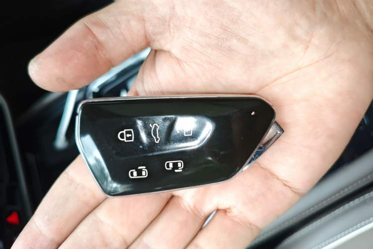 Used Volkswagen Viloran 2022 380TSI Prestige Edition
