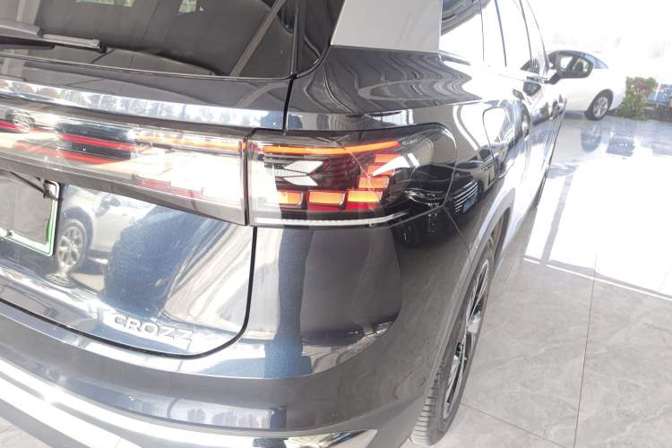 Used Volkswagen ID.6 CROZZ 2022 Long-Range PRO Edition