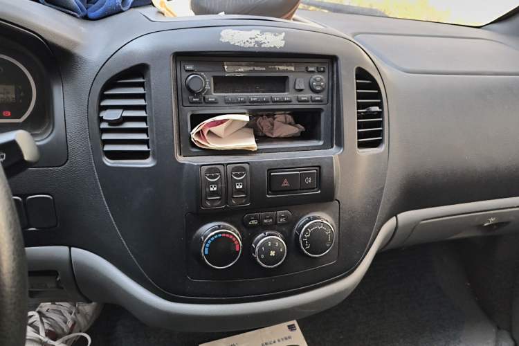 Used FORTHING Lingzhi 2012 Passenger Version 1.6L Comfort Edition