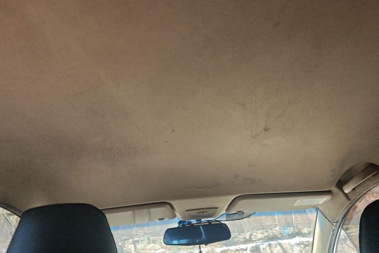 Used Baojun 730 2016 1.5L Manual Standard Version 7 Seats Headliner