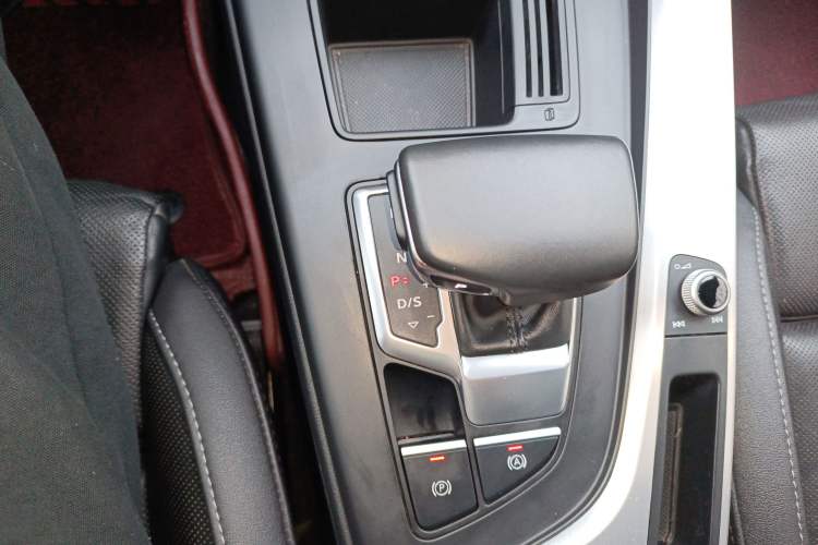 Used Audi A4L 2020 40 TFSI Fashion Dynamic Model