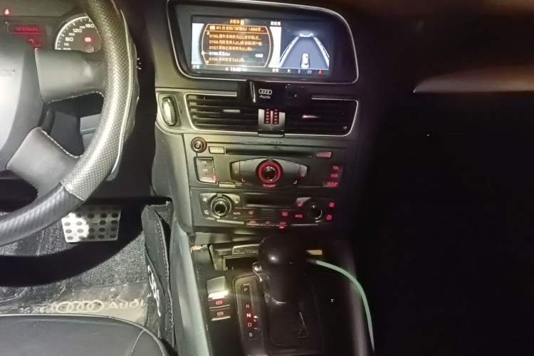 Used Audi Q5 2011 2.0TFSI Technology Model
