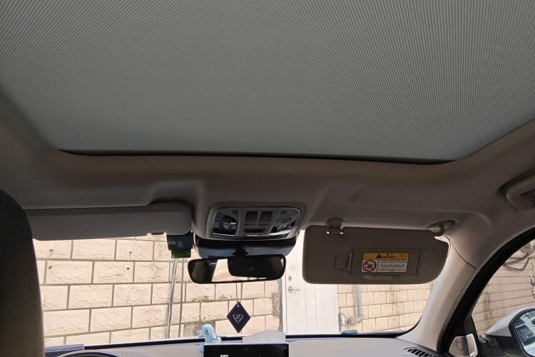 Used Wey VV6 2018 2.0T Two-Wheel Drive Flagship Version China V Standard
