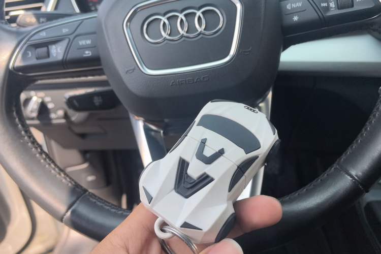 Used Audi Q5L 2018 40 TFSI Prestige Fashion Edition China V Vehicle Key