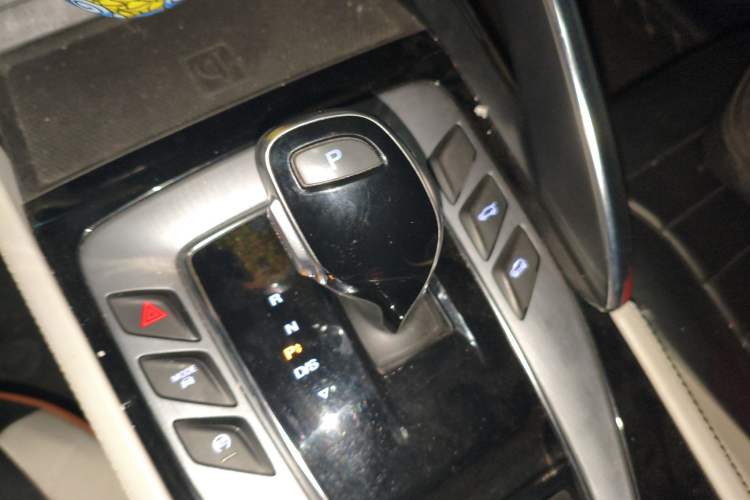 Used MG Pilot 2021 400TGI Automatic Two-Wheel Drive Trophy Flagship Edition