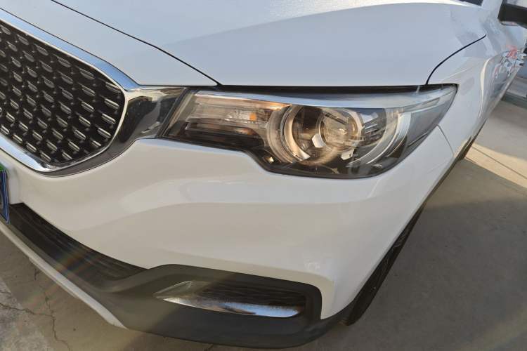 Used MG ZS 2020 Global Bestseller with 1.5L Engine Manual Transmission and a Massive 65-Inch Panoramic Sunroof Version
