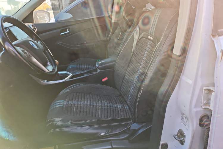 Used Venucia T70 2015 2.0L Manual RuiQu Version