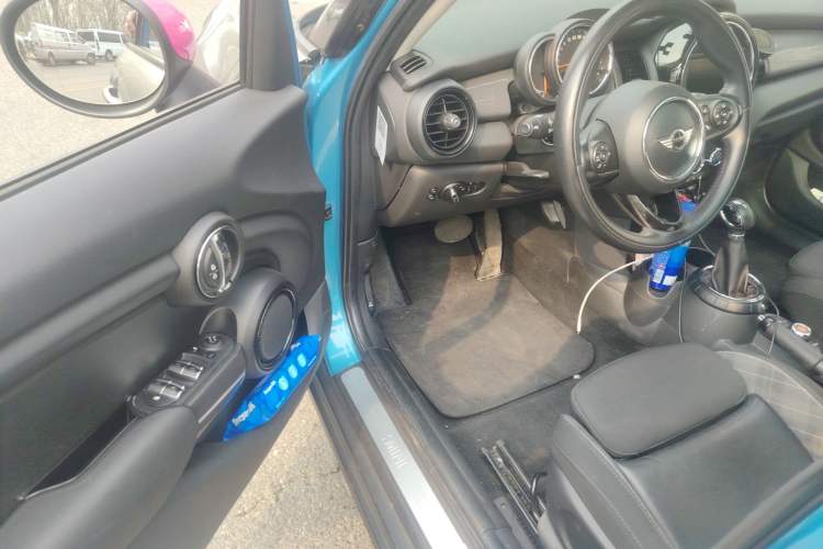 Used MINI 2015 1.5T COOPER Fun Five-Door Edition