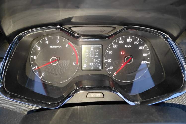 Used Baojun 310W 2018 1.5L Automatic Luxury Version China VI Emission Standard
