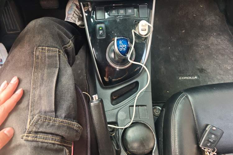 Used Toyota Corolla 2016 Dual-Engine 1.8L E-CVT Leading Edition