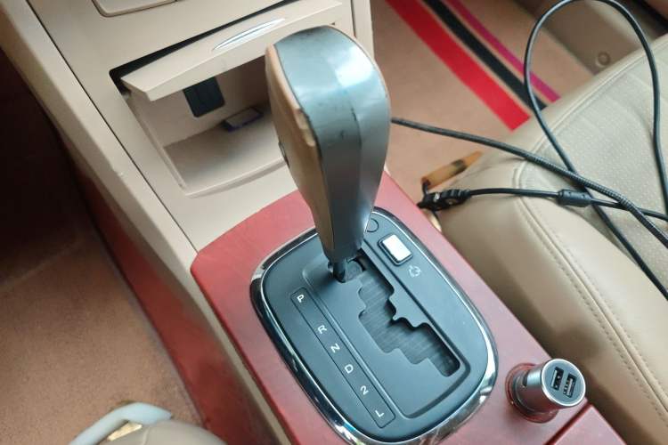 Used Roewe 350 2012 1.5L Automatic Smart Value Edition Gear Lever