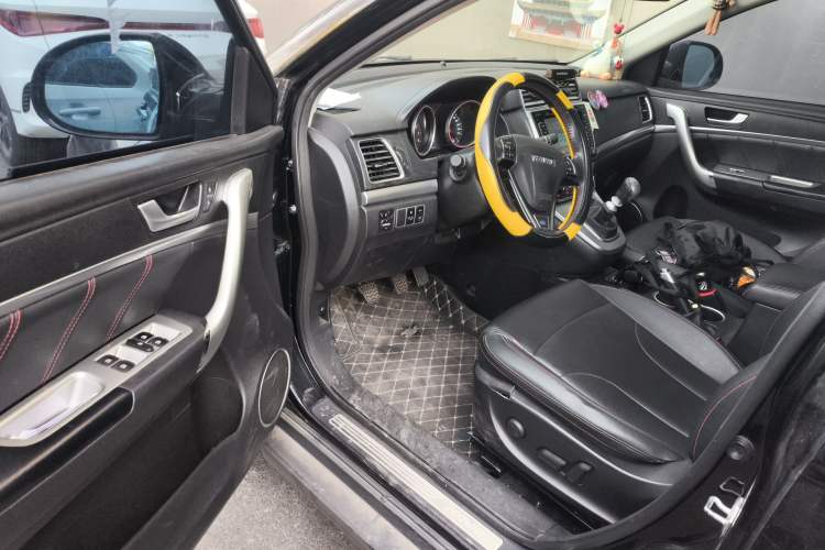 Used Haval H6 2017 Blue Label Sport Edition 1.5T Manual Two-Wheel Drive Elite Model Driver Seat