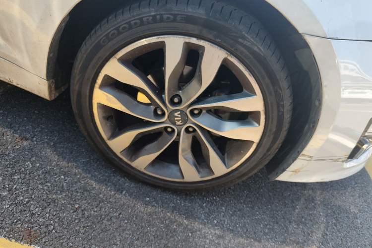 Used Kia K5 2015 2.0L Automatic LUX