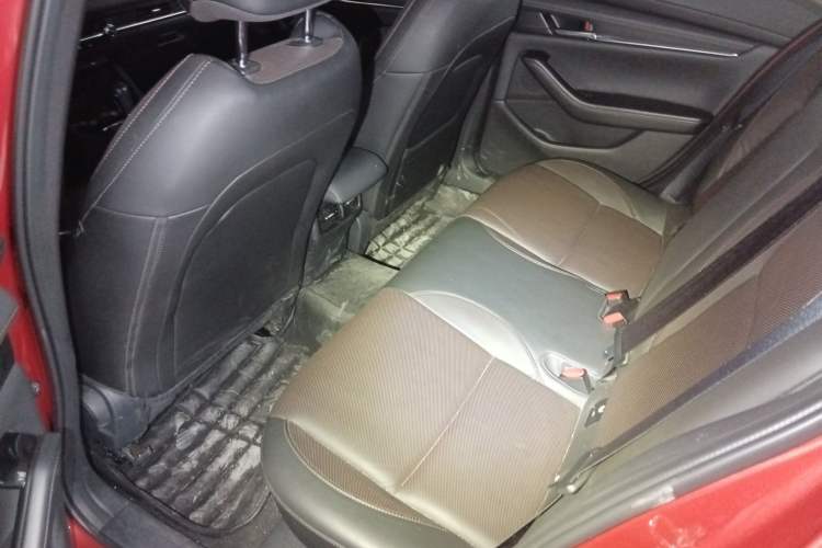 Used Mazda 3 Axela 2022 2.0L Automatic Zhiya Edition Left Rear Seat