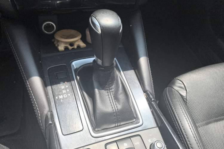 Used Mazda Atenza 2015 2.5L Blue Sky Prestige Edition Gear Lever