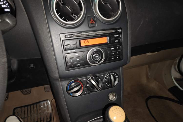 Used Nissan Qashqai 2012 2.0 XL Fire 6MT 2WD
