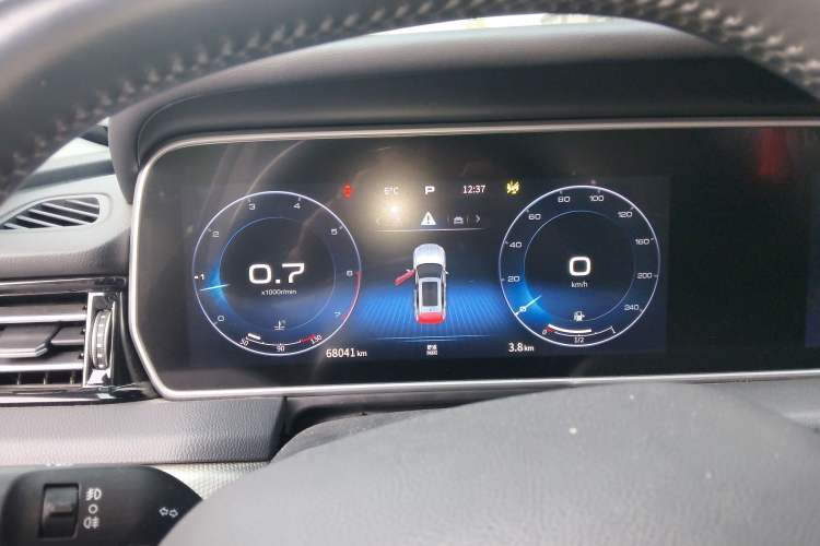 Used Hongqi HS5 2022 Revised Version 2.0T Smart Connect Flagship Edition
