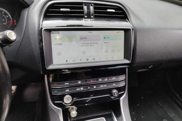 Used Jaguar XEL 2019 2.0T 200 PS Deluxe Edition Audio And AC Panel