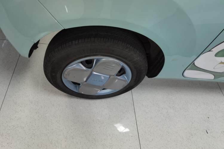 Used Geely Galaxy Panda 2023 Panda Mini 200km Endurance Bear Right Rear Wheel Hub