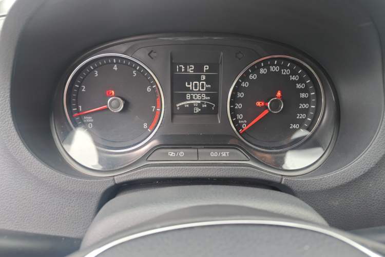 Used Volkswagen Polo 2016 1.6L Automatic Comfort Model
