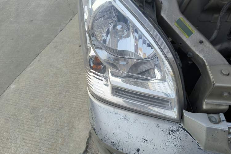 Used Wuling Rongguang 2021 1.5L Extended Basic Version L3C Right Front Headlight