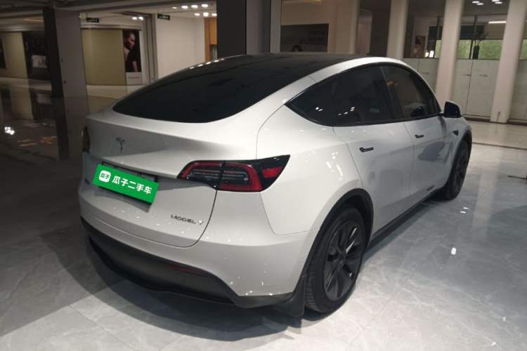Used Tesla Model Y 2023 Rear-Wheel-Drive Version