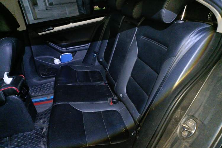 Used Volkswagen Sagitar 2017 1.6L Manual Comfort Model Left Rear Seat