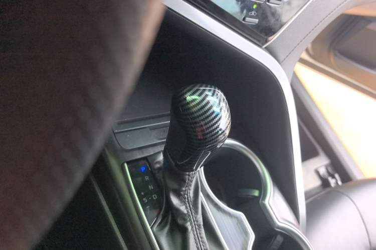 Used Toyota Camry 2021 Dual-Motor 2.5 HGVP Leading Edition Gear Lever