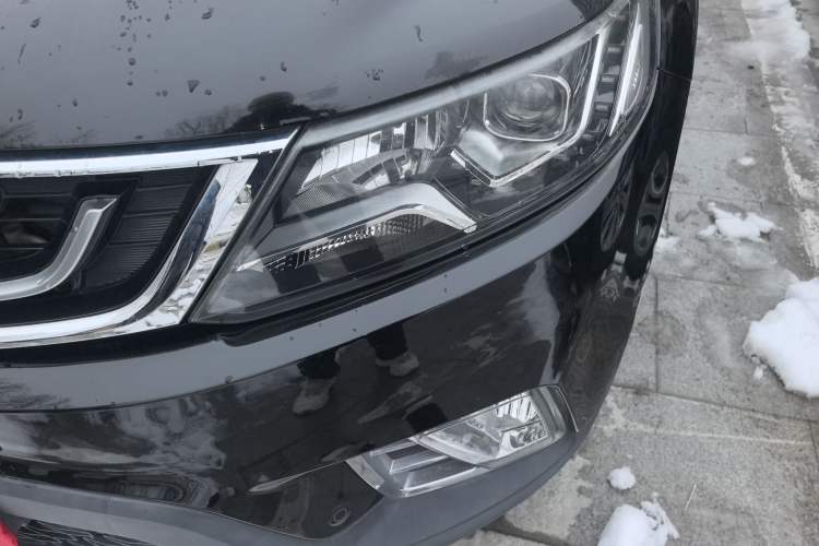 Used Geely Auto Vision X6 2016 1.3T CVT Flagship Model
