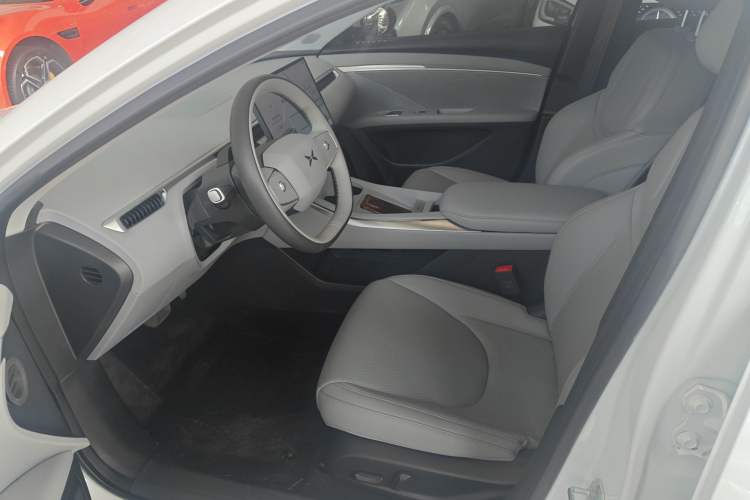 Used XPeng MONA M03 2024 620 with Ultra-Long Range
