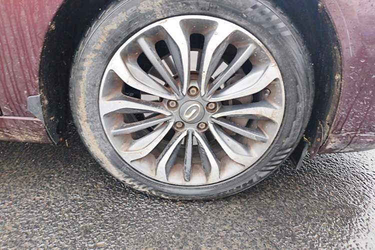 Used GAC Trumpchi GA6 2015 1.8T DCT Luxury Navigation Model Right Front Wheel Hub