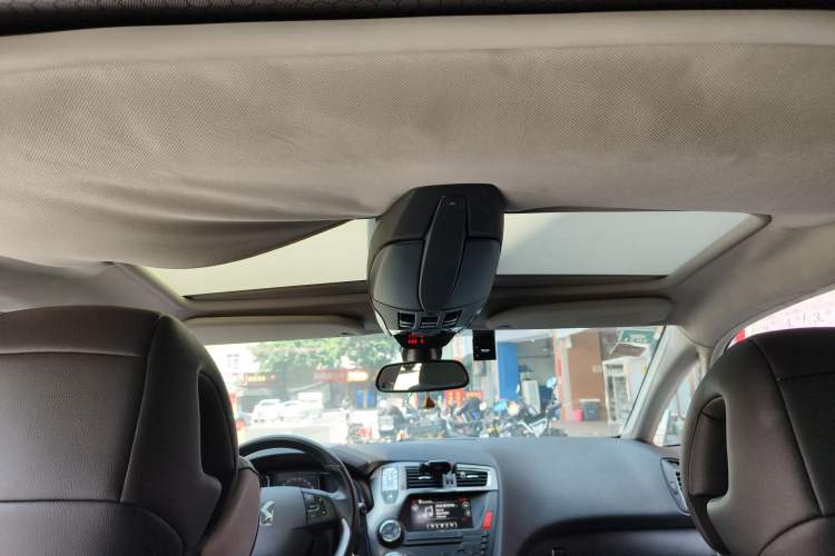 Used DS 5 2014 1.6T Luxury Edition THP160