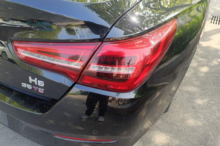 Used Hongqi H5 2020 1.8T Automatic Smart Connect Flagship Edition Exterior 3