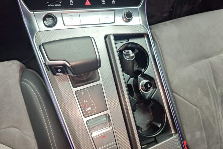 Used Audi A6L 2024 40 TFSI Luxury Dynamic Edition
