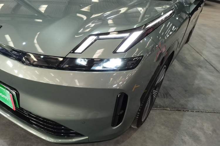 Used Lynk & Co 08 EM-P 2023 220km All-Wheel-Drive Performance Halo