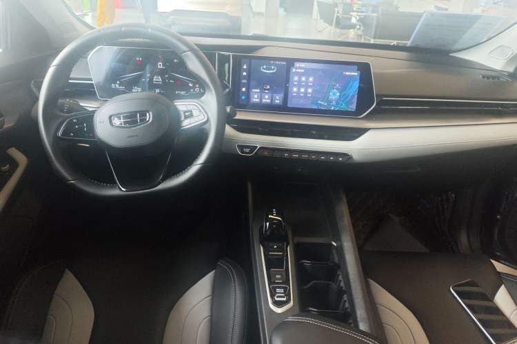Used Geely Auto Binray 2022 Binrui COOL 1.5T DCT Windstorm Edition Center Console