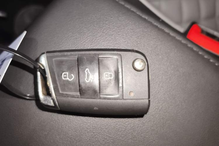 Used Volkswagen Tayron 2023 280TSI Two-Wheel-Drive Luxury Plus Advanced Version Interior 1