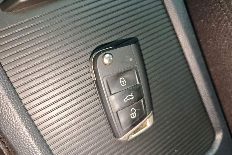 Used Volkswagen Sagitar 2021 280TSI DSG Excellence Edition Vehicle Key