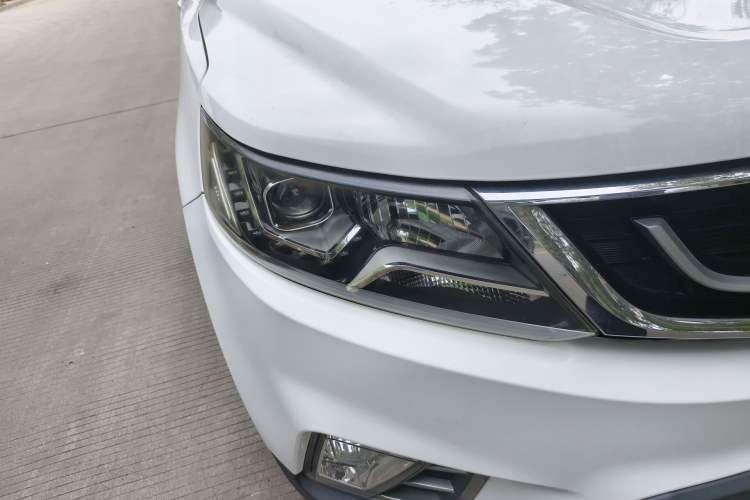 Used Geely Auto Vision X6 2016 1.8L Manual Luxury Model