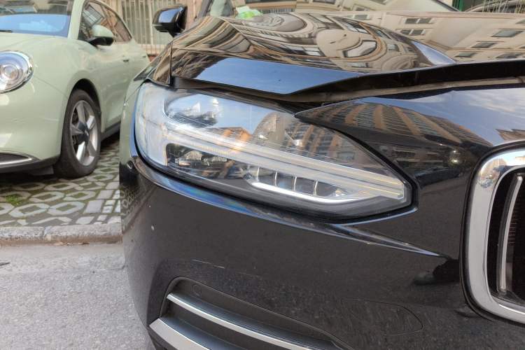 Used Volvo S90 2020 T5 Zhiyi Luxury Edition
