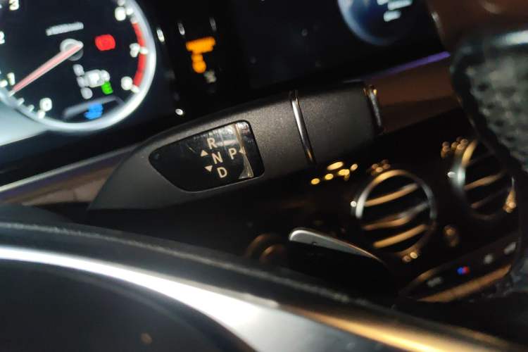 Used Mercedes-Benz Maybach S-Class 2016 S 400 4MATIC Gear Lever