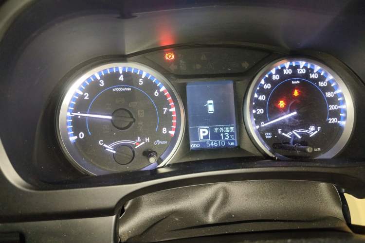 Used Toyota Highlander 2018 2.0T Four-Wheel Drive Elite Edition 7 Seats China VI Standard