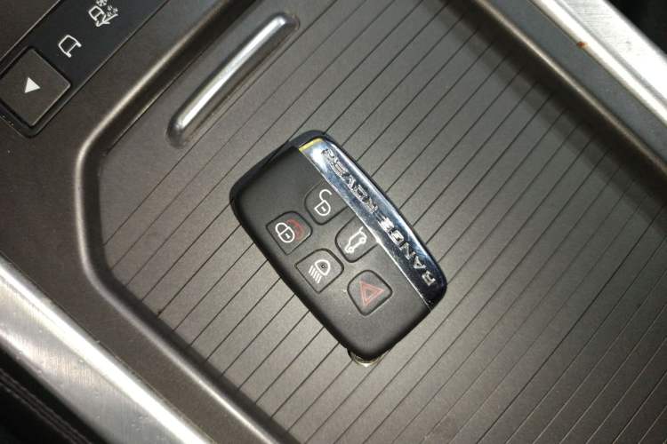 Used Land Rover Range Evoque 2017 2.0T SE Smart Glow Edition Vehicle Key