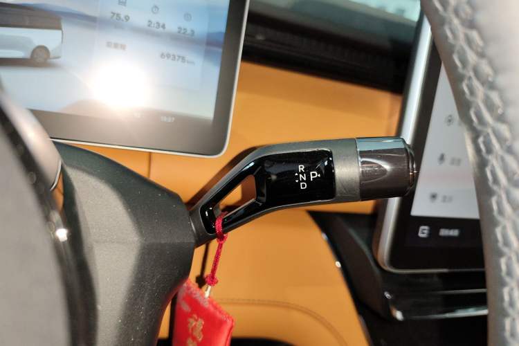 Used Geely Galaxy LEVC L380 2024 140-Degree 8-Seater Four-Wheel Drive Max