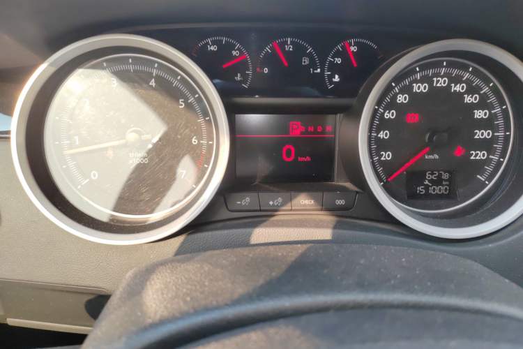 Used Peugeot 508 2012 2.0L Automatic Smart Enjoyment Version Odometer Close Up